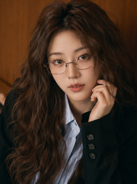 Miu Style Academic Nerd Portrait preview image 3