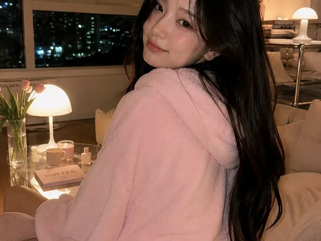 Cozy Korean Living Room Portrait preview image 1